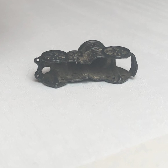 Vintage Cracker Jack Steam Locomotive Mini Miniature Train Metal Figure Figurine - Picture 7 of 9